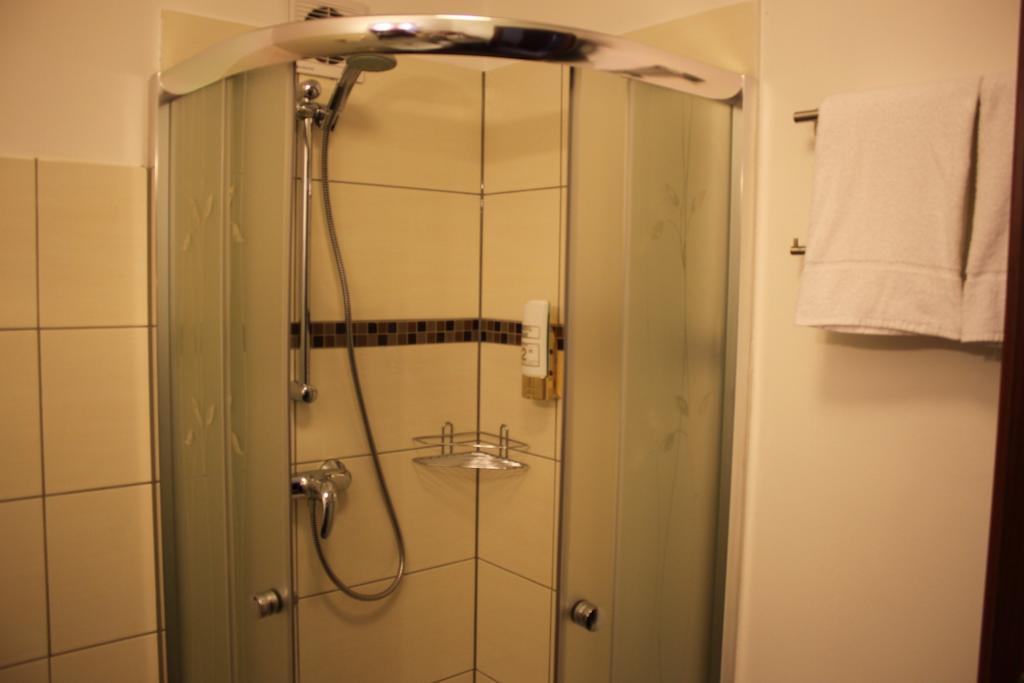 As Hotel Гьотинген Стая снимка