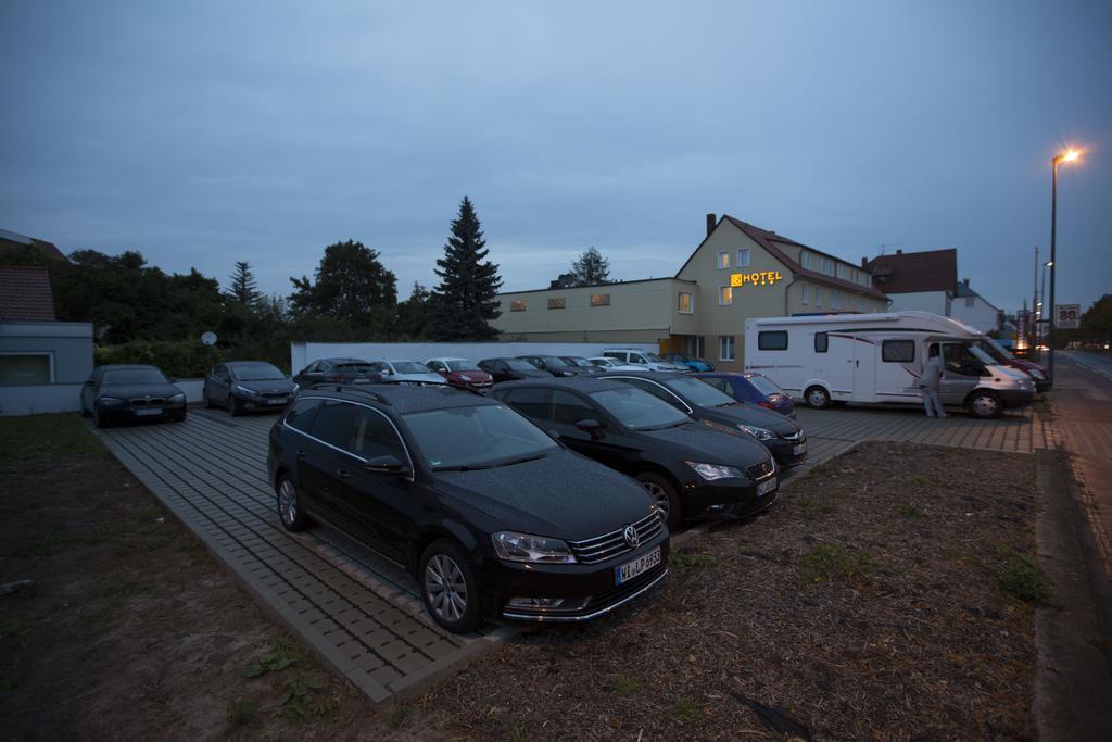 As Hotel Гьотинген Екстериор снимка